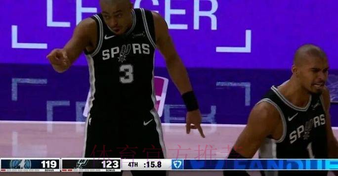 55分！华子生涯新高！可惜，输给了59分的最强光头！